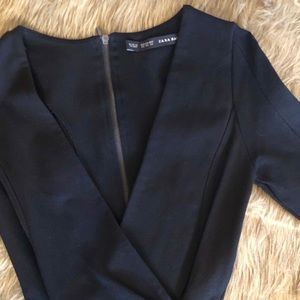🌸🌸Zara V-Neck Black Mini Dress Size XS 🌸🌸